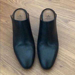 Mules worn a few times